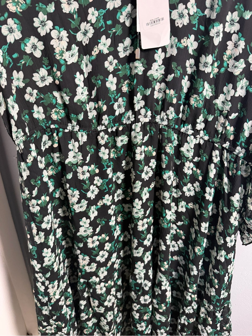 Estelle Floral Tie-Neck Midi Dress in Black and Green 2X New - Picture 8 of 8